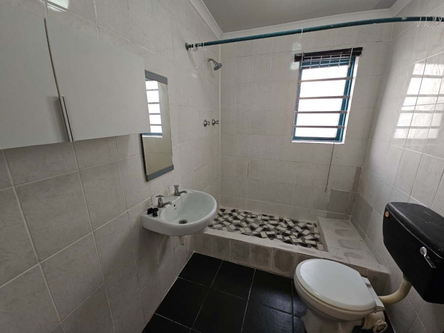 To Let 1 Bedroom Property for Rent in Westgate Western Cape